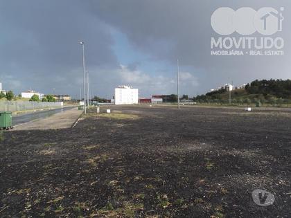 Terrenos a venda - Fotos para Lote de Terreno para contrução de prédio em Azambuja (90000134)