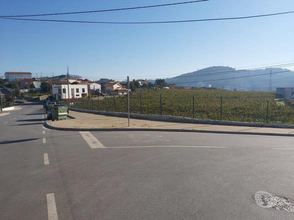 Terrenos Lousada - Fotos para Terreno rústico, para venda, Lousada - Nespereira e Casais