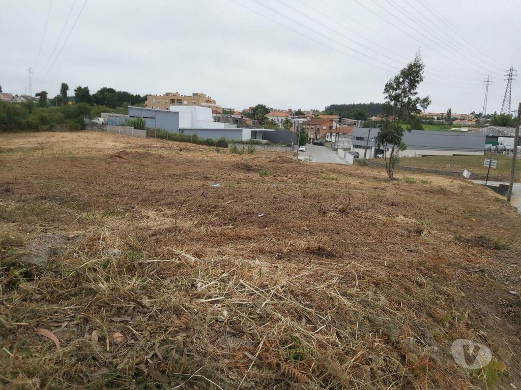 Terrenos Vila Nova de Gaia - Fotos para Vila-nova-de-gaia-TERRENO PARA CONSTRUÇÃO - SERZEDO (000336)