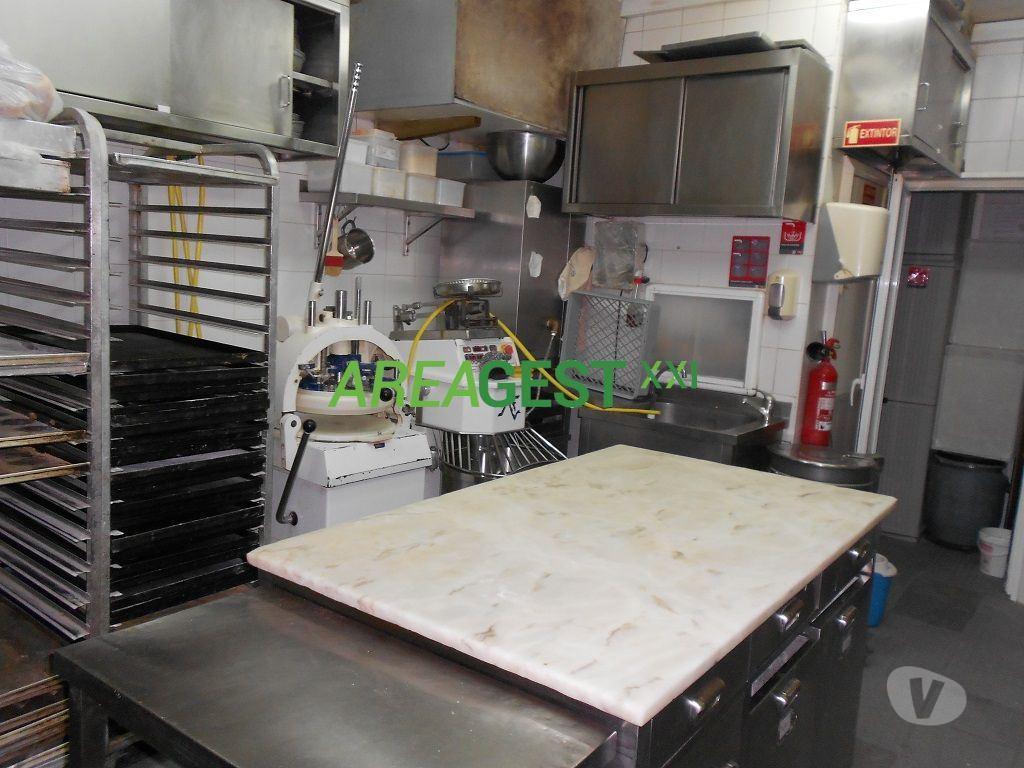 Comprar Loja Loures - Fotos para Loja para venda com rendimento, em Santa Iria da Azóia, Loures
