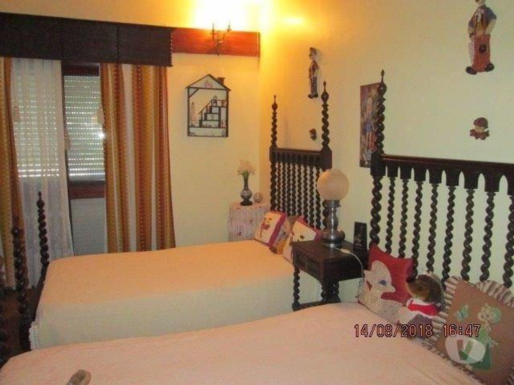 Apartamentos a venda Castelo de Paiva - Fotos para Castelo-de-paiva-Moradia 4 frentes Castelo de Paiva (03440)
