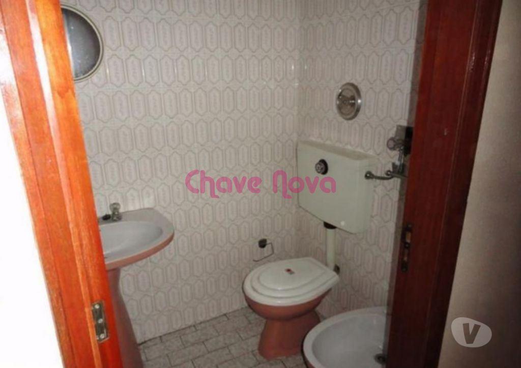 Comprar Loja Valongo - Fotos para Loja com armazém em Ermesinde
