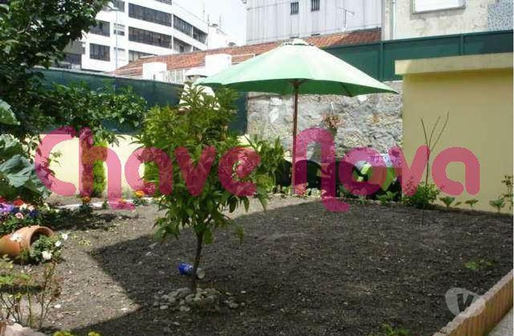 Apartamentos a venda Porto - Fotos para Porto-Moradia + Terreno - Antas (RT 01374)