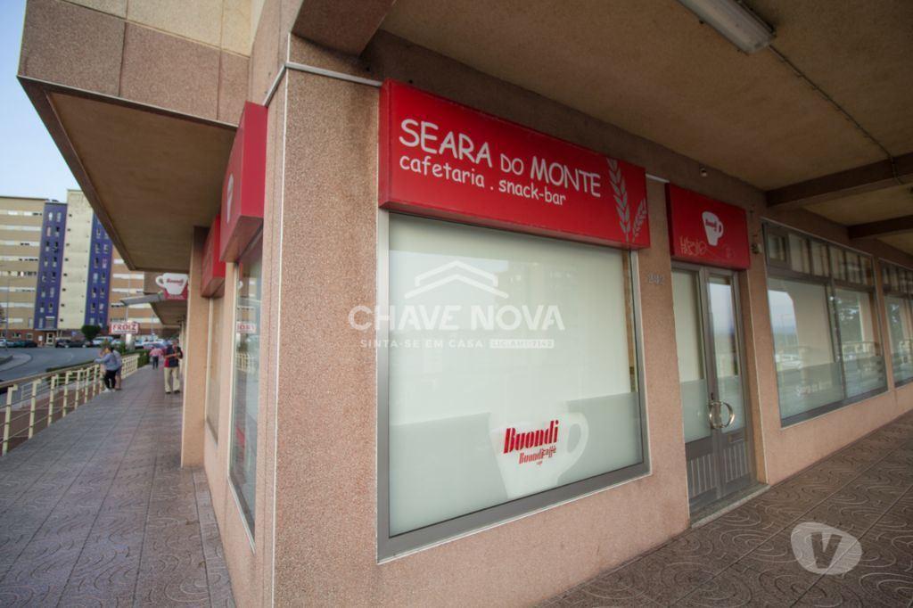 Comprar Loja Vila Nova de Gaia - Fotos para Pão Quente em Vila D'este Vilar de Andorinho
