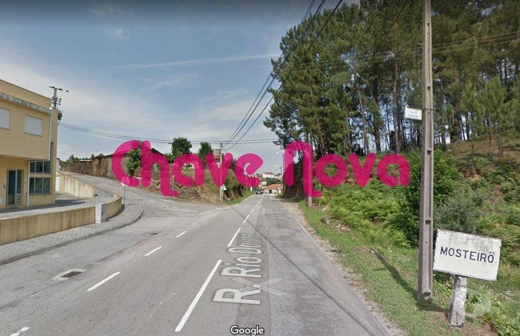 Comprar Loja Santa Maria da Feira - Fotos para Loja c 100 Financiamento em Canedo