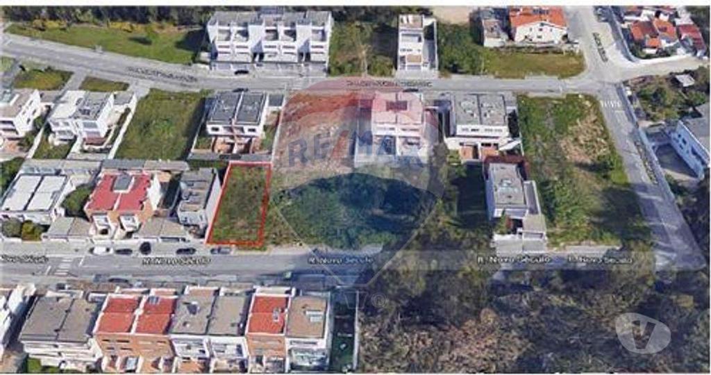 Terrenos Maia - Fotos para Terreno com projecto aprovado para Moradia T4 (125061021-123)