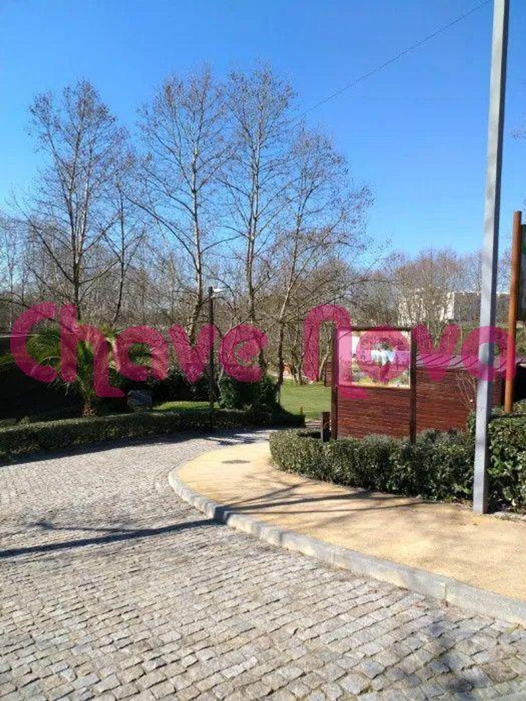 Terrenos Vila Nova de Gaia - Fotos para Vila-nova-de-gaia-Terreno para Moradia em Perosinho (RT 01298)