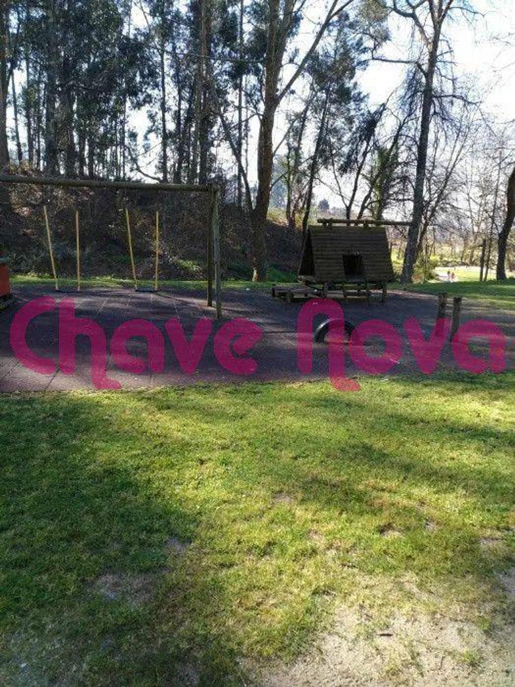 Terrenos Vila Nova de Gaia - Fotos para Vila-nova-de-gaia-Terreno para Moradia em Perosinho (RT 01298)