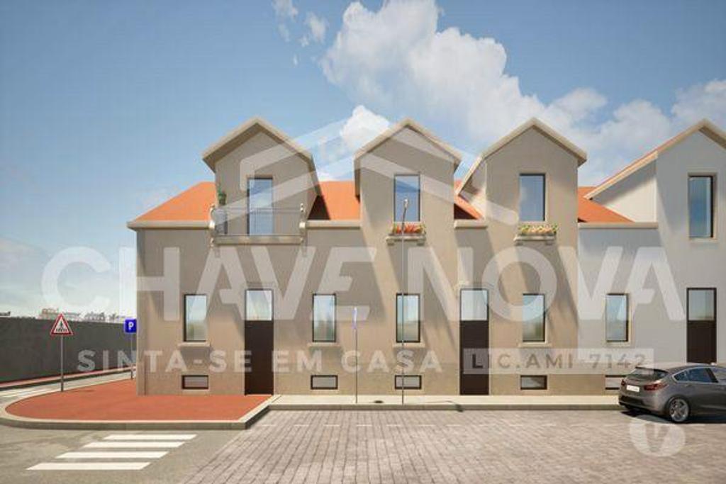 Apartamentos a venda Espinho - Fotos para Venda de 2 Moradias T4, localizada em Espinho a 450m da praia!
