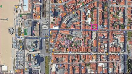 Casas a venda - Fotos para Venda de 2 Moradias T4, localizada em Espinho a 450m da praia!