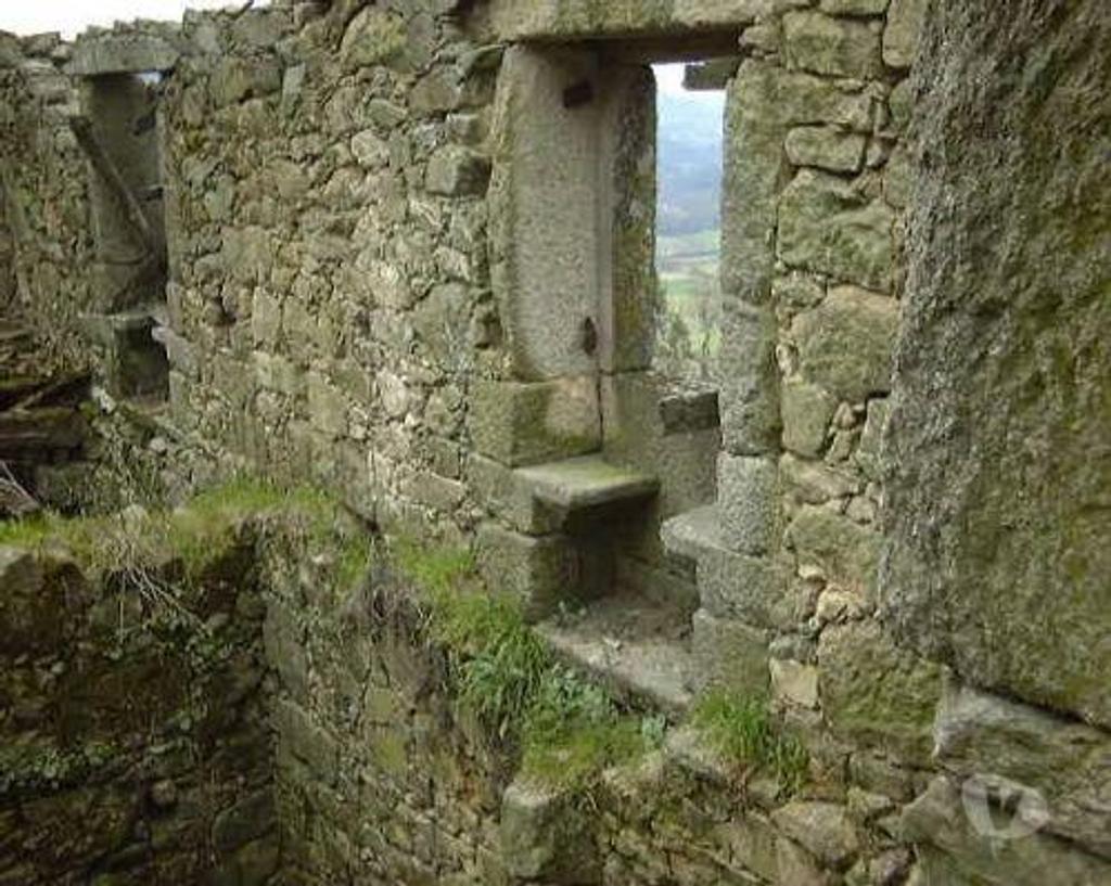 Terrenos Paredes de Coura - Fotos para Quinta em ruinas para reconstrução em Paredes de Coura. (32388)