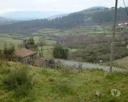 Terrenos - Fotos para Quinta em ruinas para reconstrução em Paredes de Coura. (32388)