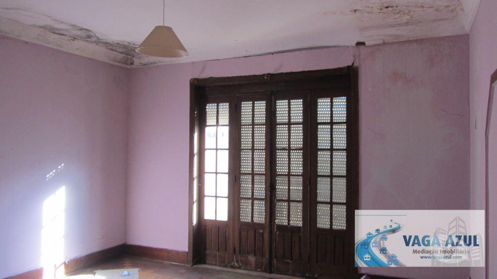 Comprar Loja Porto - Fotos para Empreendimento Turístico (2 prédios) para reconstruir no...
