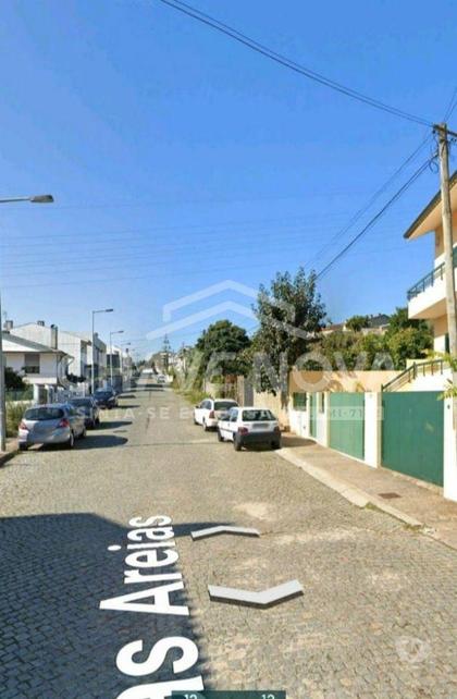 Terrenos e quintas a venda - Fotos para Gondomar-Terreno Moradia 3 frentes Gondomar (RT 01579)