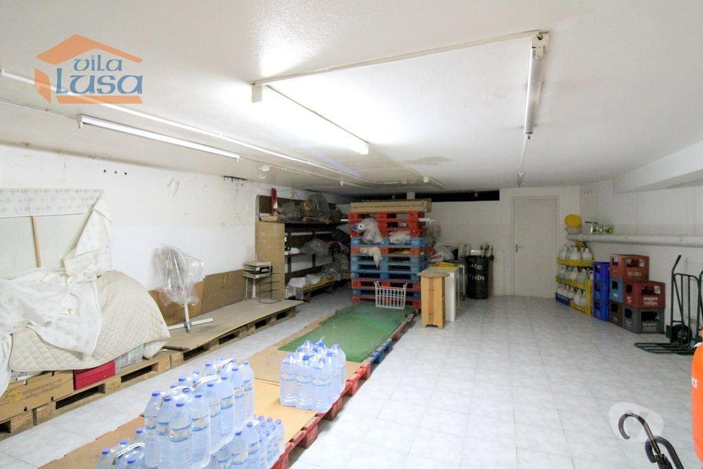 Comprar Loja Porto - Fotos para A tradicional mercearia centenária no centro do Porto para...