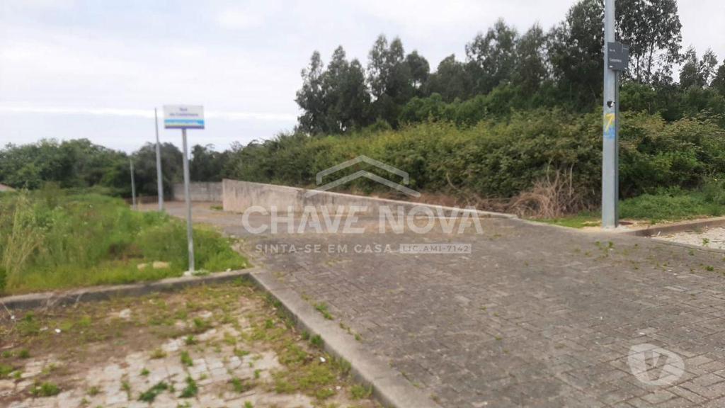 Terrenos Vila Nova de Gaia - Fotos para Terreno para construção de Moradia de 3 frentes em Grijó