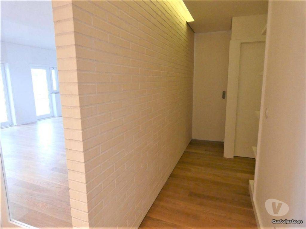 Apartamentos a venda Porto - Fotos para T3 Renovado à Rotunda da Boavista rua Nossa Senhora de Fátima,