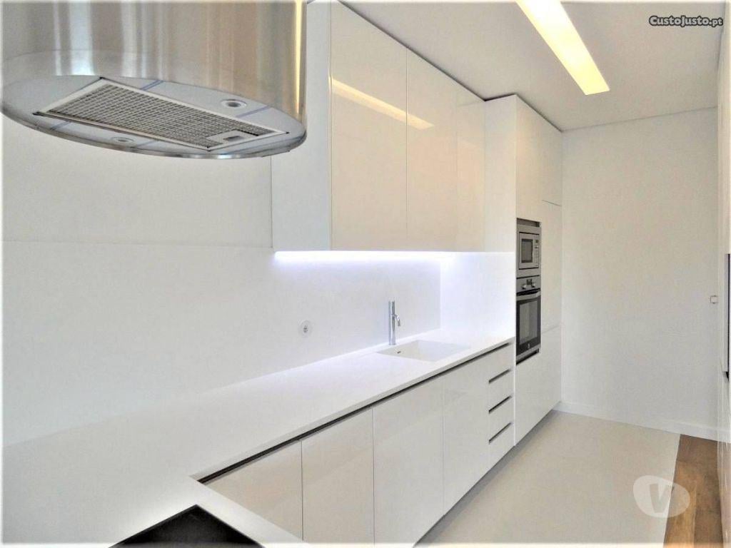 Apartamentos a venda Porto - Fotos para T3 Renovado à Rotunda da Boavista rua Nossa Senhora de Fátima,