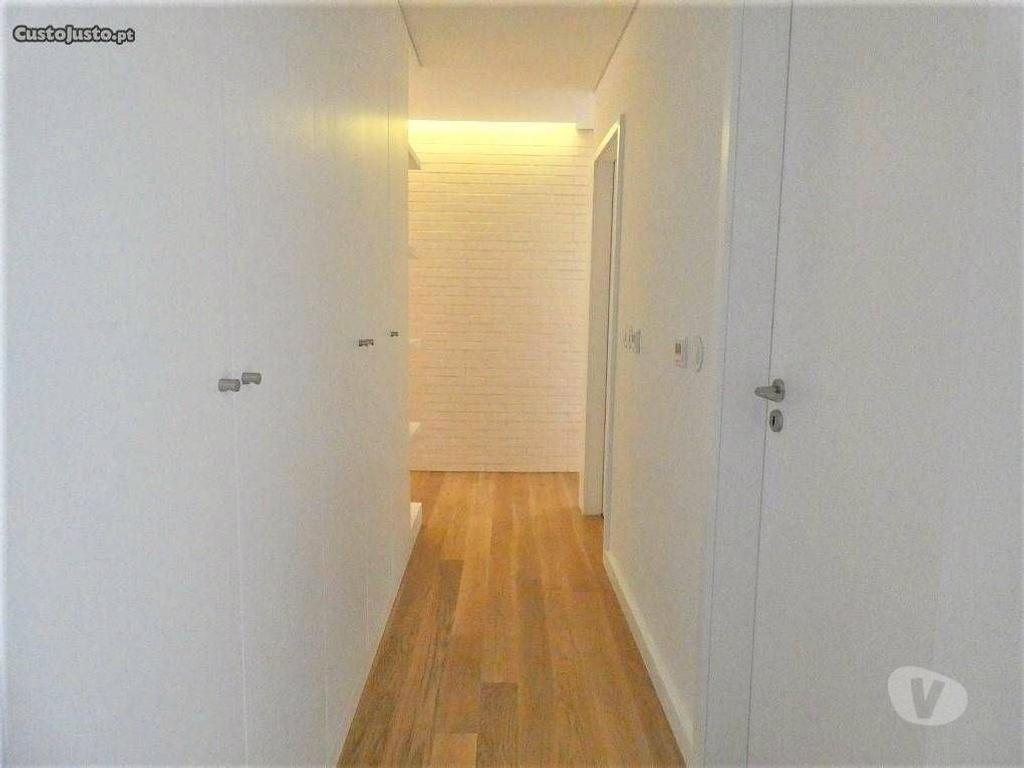 Apartamentos a venda Porto - Fotos para T3 Renovado à Rotunda da Boavista rua Nossa Senhora de Fátima,