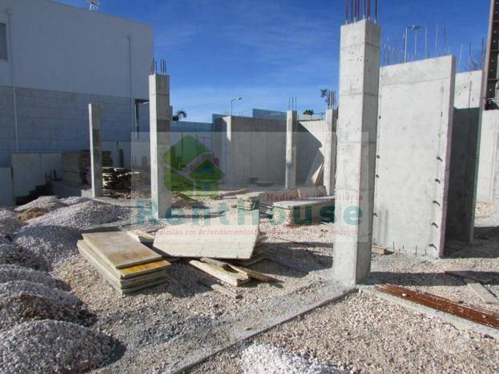 Apartamentos a venda Figueira da Foz - Fotos para Figueira-da-foz-Moradia T5 Nova com Piscina e Vista Mar (VF1047)