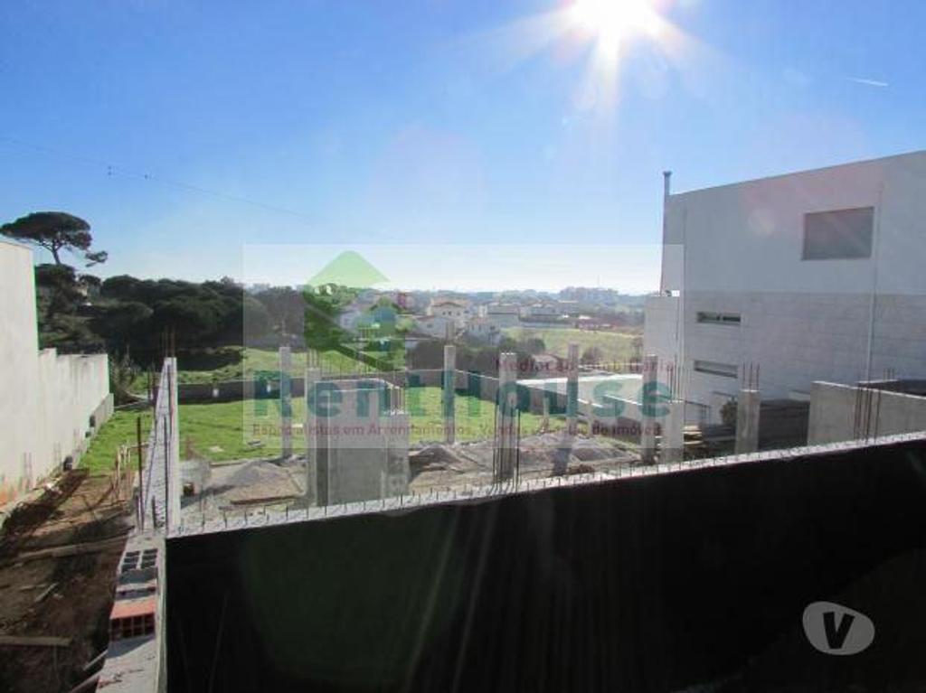 Apartamentos a venda Figueira da Foz - Fotos para Figueira-da-foz-Moradia T5 Nova com Piscina e Vista Mar (VF1047)