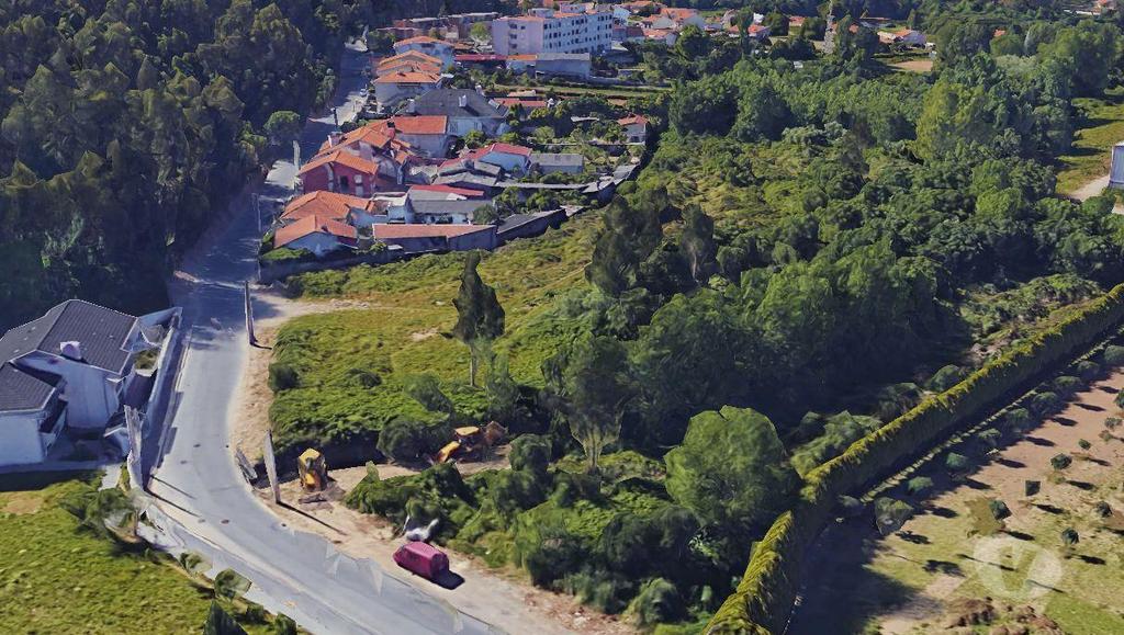 Terrenos Vila Nova de Gaia - Fotos para TERRENO PARA 2 MORADIAS - PEROSINHO - 18700m2 - 8€ m2 (000340)