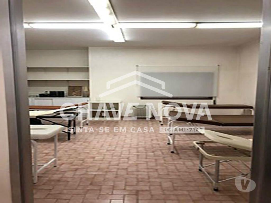 Comprar Loja Santa Maria da Feira - Fotos para Loja para arrendar em Paços de Brandão