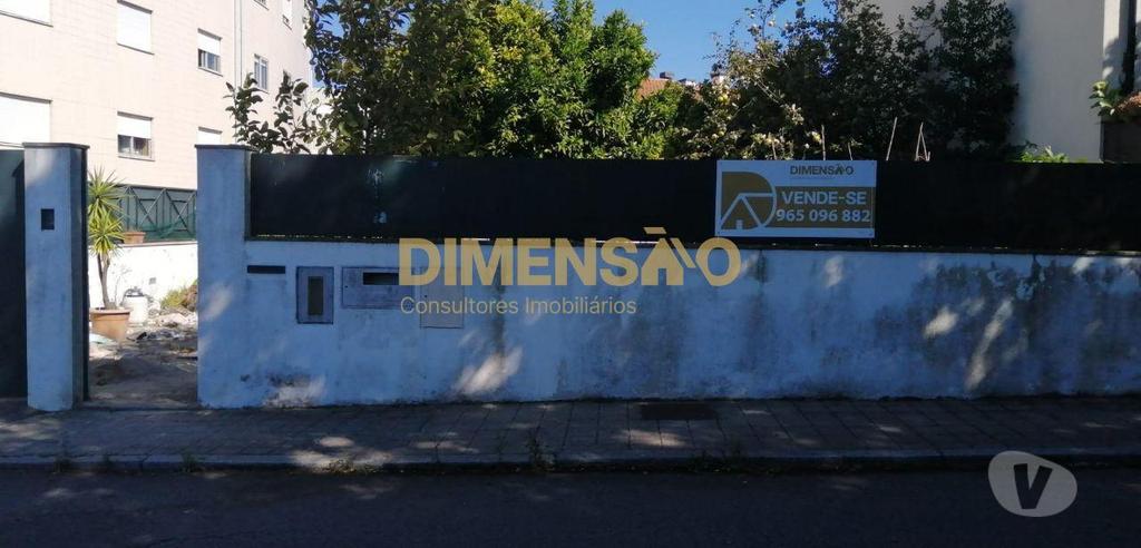 Terrenos Matosinhos - Fotos para Terreno para moradia de 3 frentes em Leça do Balio DCI034