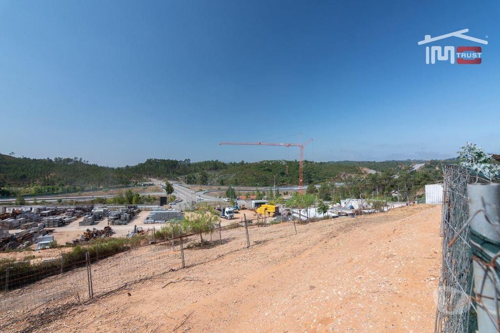 Terrenos Tomar - Fotos para Terreno bem localizado em zona industrial aprovada (1-T-000383)
