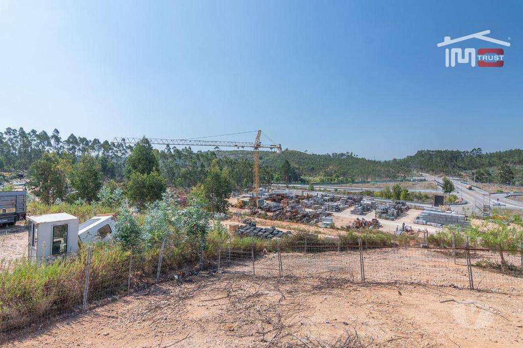 Terrenos Tomar - Fotos para Terreno bem localizado em zona industrial aprovada (1-T-000383)