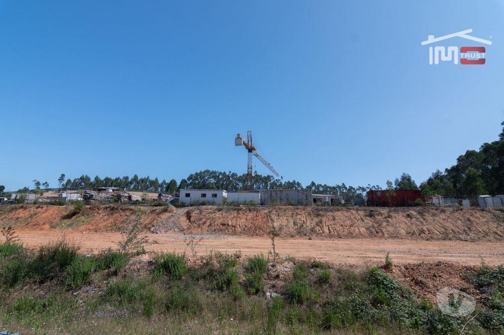 Terrenos Tomar - Fotos para Terreno bem localizado em zona industrial aprovada (1-T-000383)