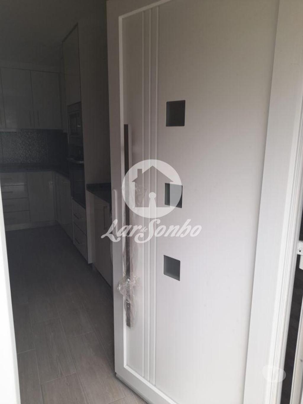 Apartamentos a venda Coimbra - Fotos para Coimbra-Venda Moradia T1, nos Olivais (244-M-00160)