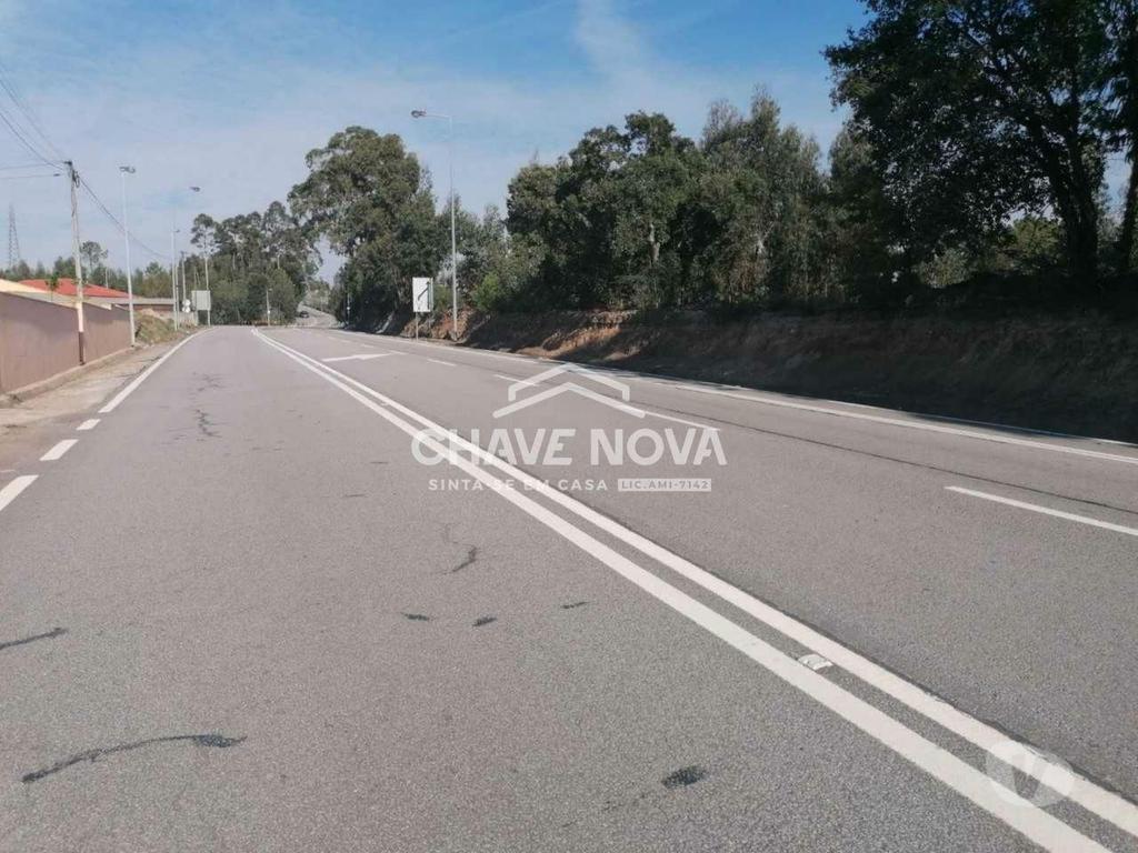 Terrenos Gondomar - Fotos para Terreno com 6500 m² para construção de armazéns, junto á D.