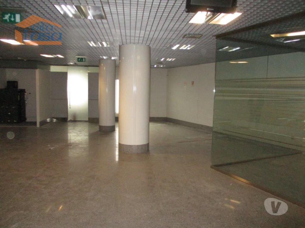 Comprar Loja Vila Nova de Gaia - Fotos para Oportunidade imperdível! Venda de 2 lojas independentes,...