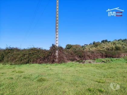Terrenos - Fotos para Terreno rústico, declive plano. Bem localizado. (1-T-000414)