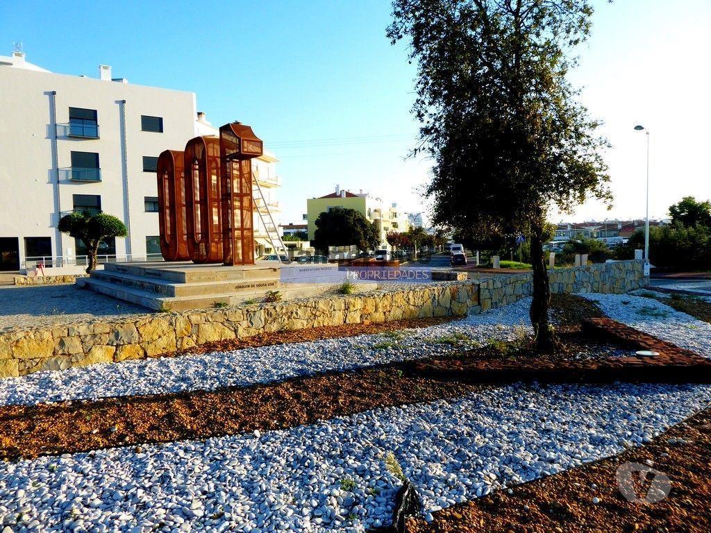Terrenos São Brás de Alportel - Fotos para Terreno p construção Apartamentos + Prédio inacabado. Portugal,