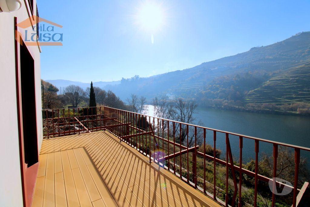 Apartamentos a venda Peso da Régua - Fotos para Moradia T4 Régua na primeira Linha de Rio como Nova 4 Suites