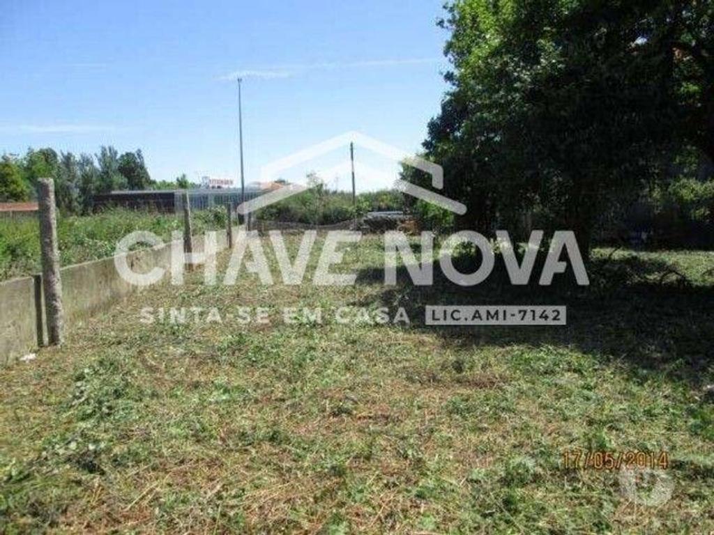 Comprar Loja Vila Nova de Gaia - Fotos para Lote de Terreno nos Carvalhos