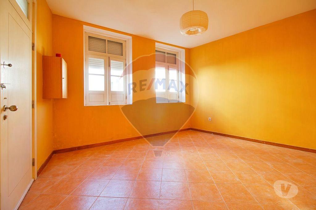 Apartamentos a venda Porto - Fotos para Porto-Moradia T4 para venda (125061154-1)