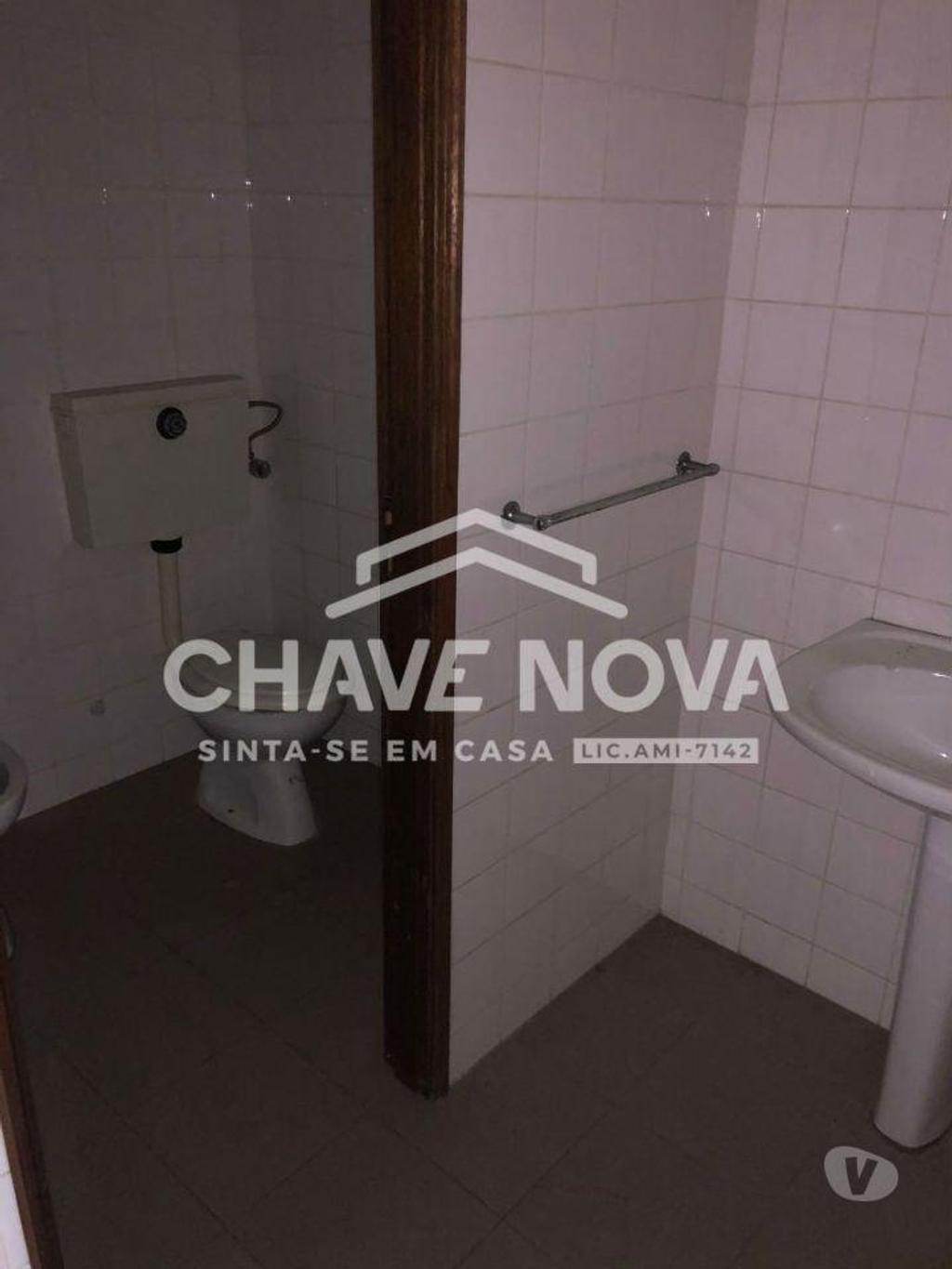Comprar Loja Paços de Ferreira - Fotos para Loja com 165 m² inserido em complexo comercial DOMÒVEL