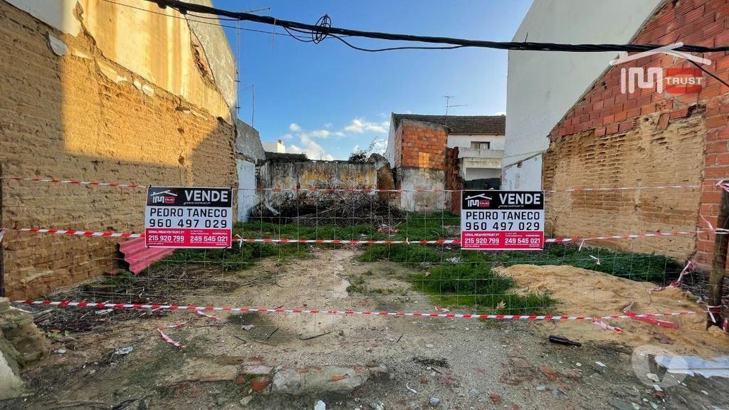 Terrenos Montijo - Fotos para Lote Terreno c 160m2 para Construção de Moradia até 2 Pisos -