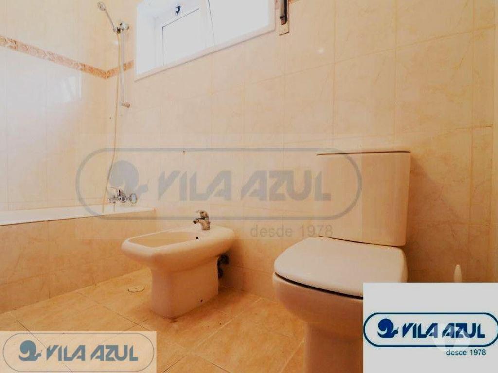 Comprar Loja Maia - Fotos para Edifício Multifuncional em Águas Santas - 4 Apartamentos T2,...