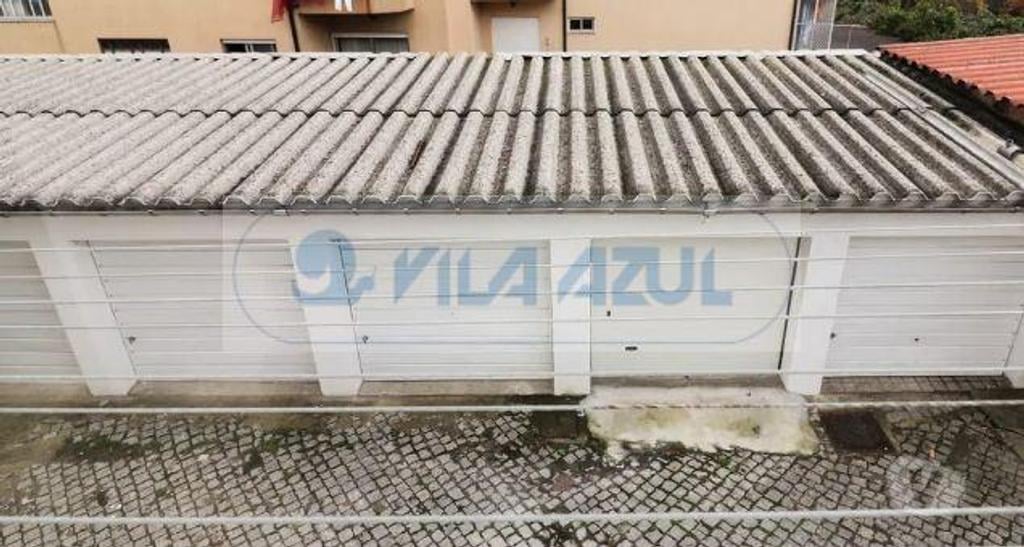 Comprar Loja Maia - Fotos para Edifício Multifuncional em Águas Santas - 4 Apartamentos T2,...