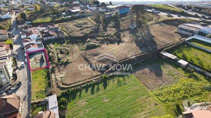 Terrenos a venda - Fotos para Terreno Urbano na Rua D. Isaura de Araújo, em Seixezelo
