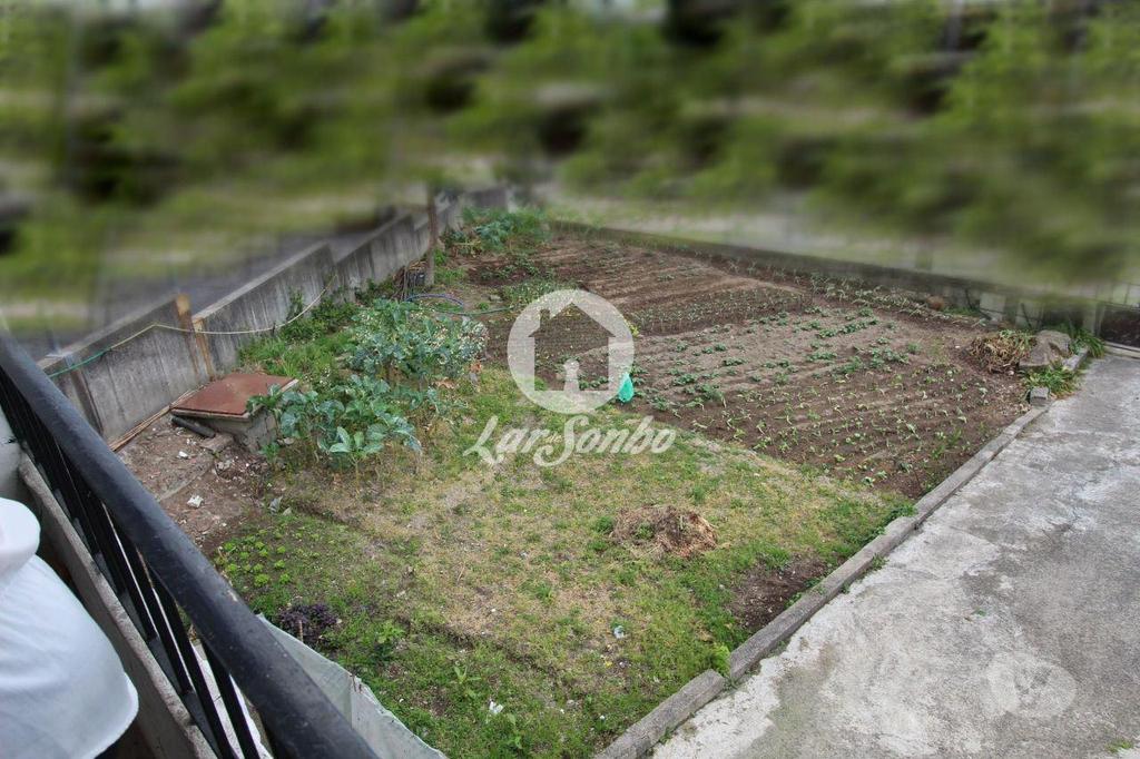 Apartamentos a venda Barcelos - Fotos para Barcelos-Moradia bifamiliar em Gamil (265-M-00563)