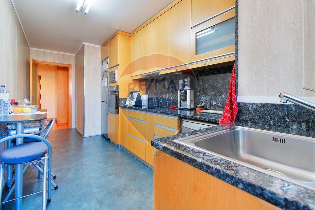 Apartamentos a venda Matosinhos - Fotos para Matosinhos-Apartamento T4 para venda (125061069-53)
