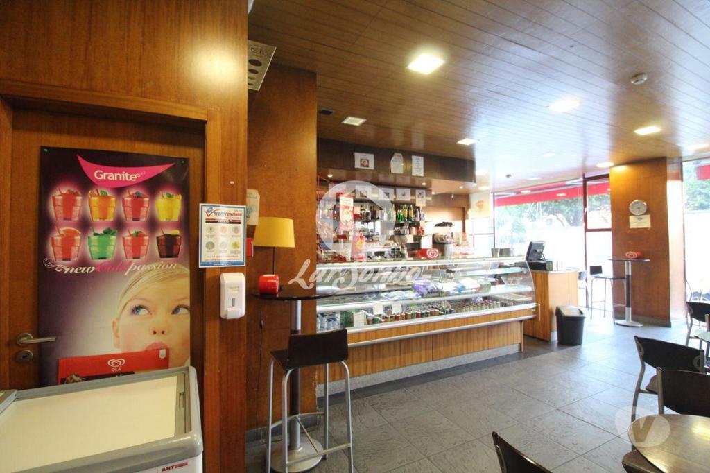 Comprar Loja Porto - Fotos para Trespasse de Café em zona nobre do Porto