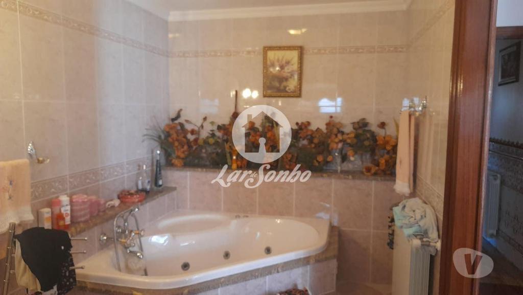 Apartamentos a venda Lousada - Fotos para Lousada-VENDE-SE MORADIA V5 CAÍDE DE REI (243-M-00727)