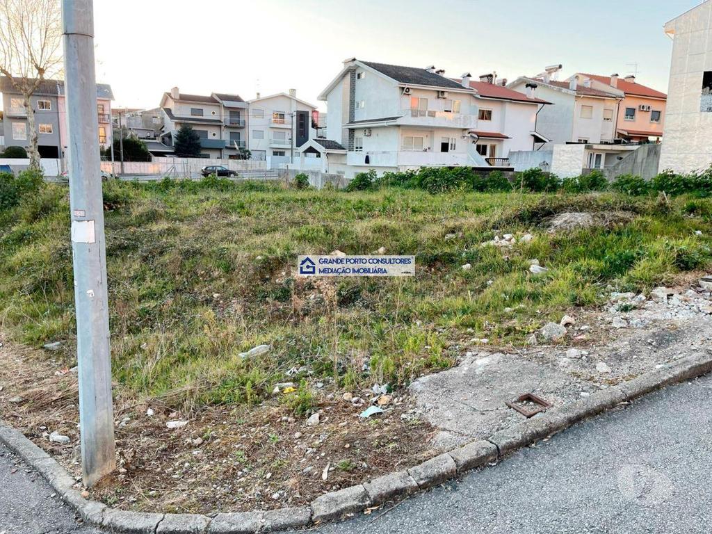 Terrenos Gondomar - Fotos para Lote Terreno Moradia V4 (3 Frt.) c Projeto Aprovado - Fânzeres