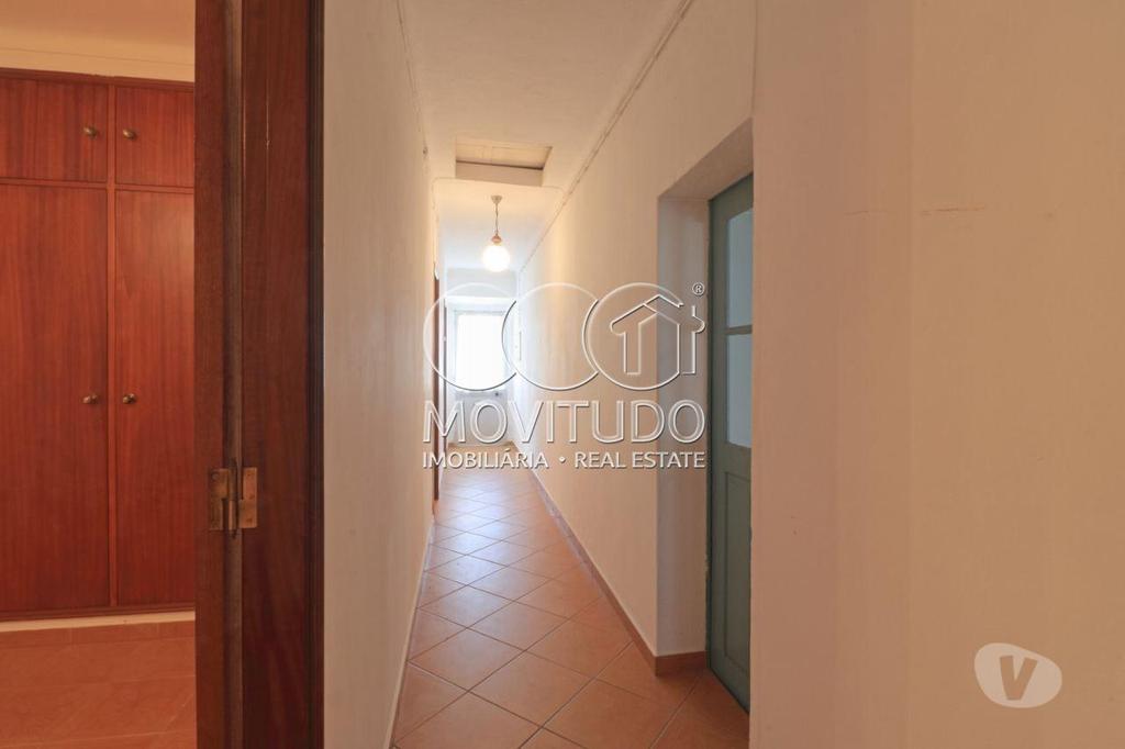 Comprar Loja Golegã - Fotos para RESERVADO - Terreno com Moradia térrea, para venda, situada...